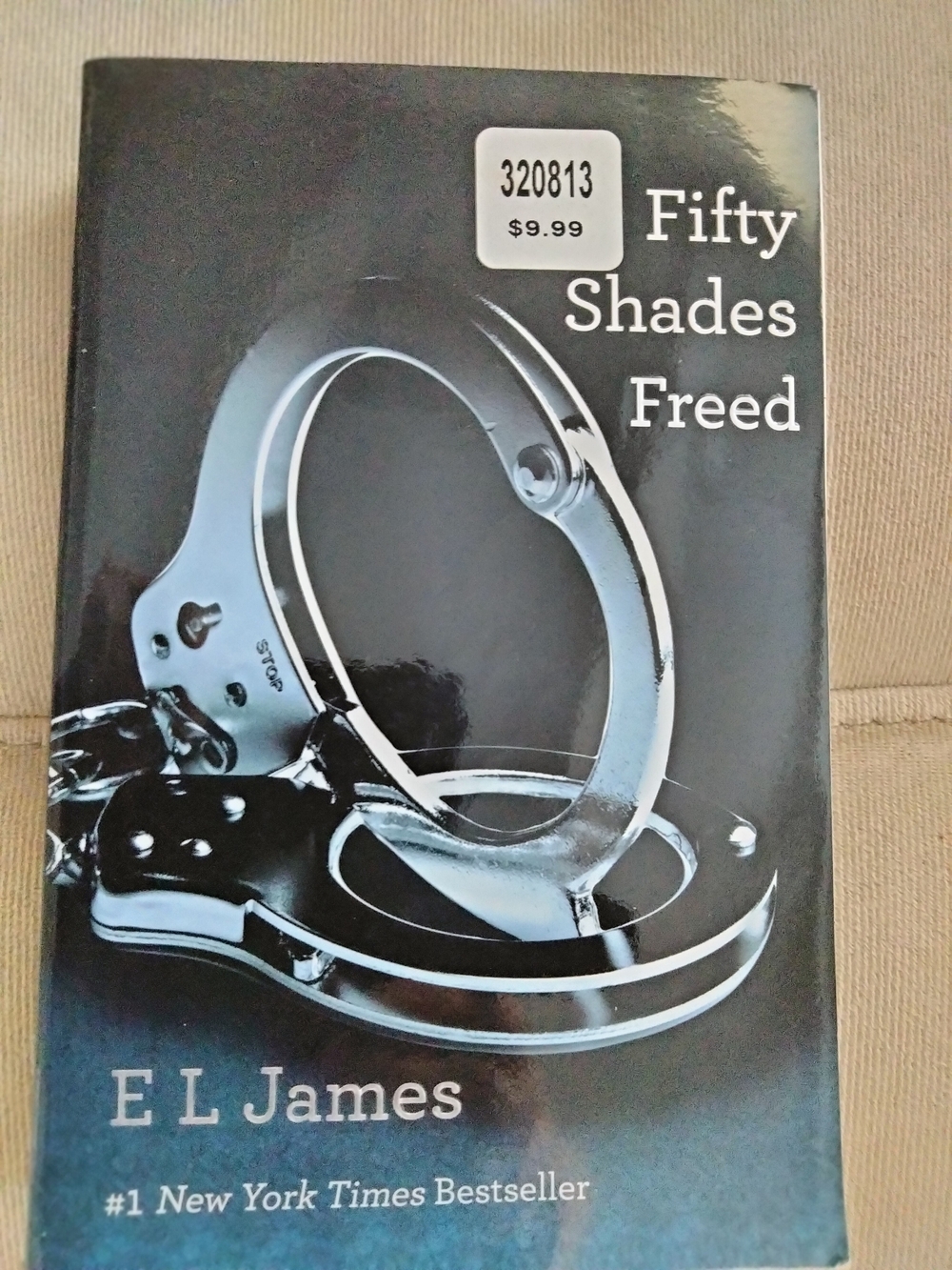 Fifty Shades Freed by E L James - Blue/Black Cover